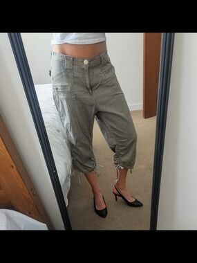 3/$15 Crest Y2K Casual Drawstring Cargo Capris in Taupe